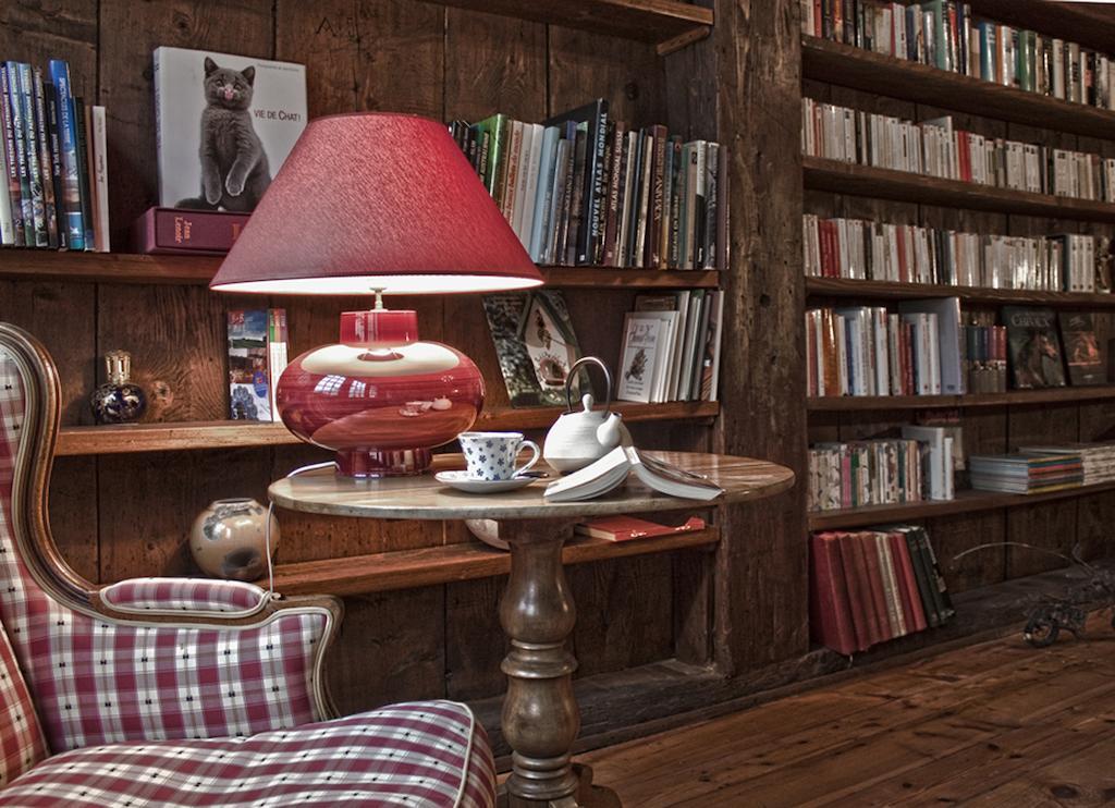 Bed and Breakfast La Belle Saison à Mollens  Extérieur photo