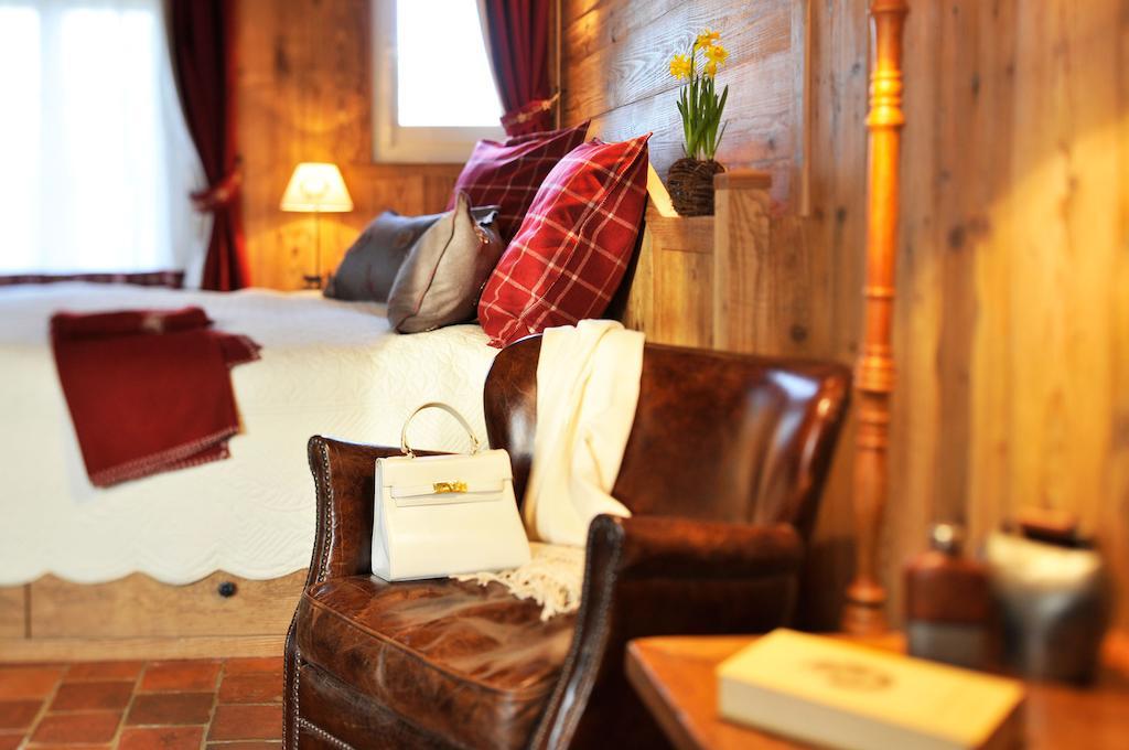 Bed and Breakfast La Belle Saison à Mollens  Chambre photo